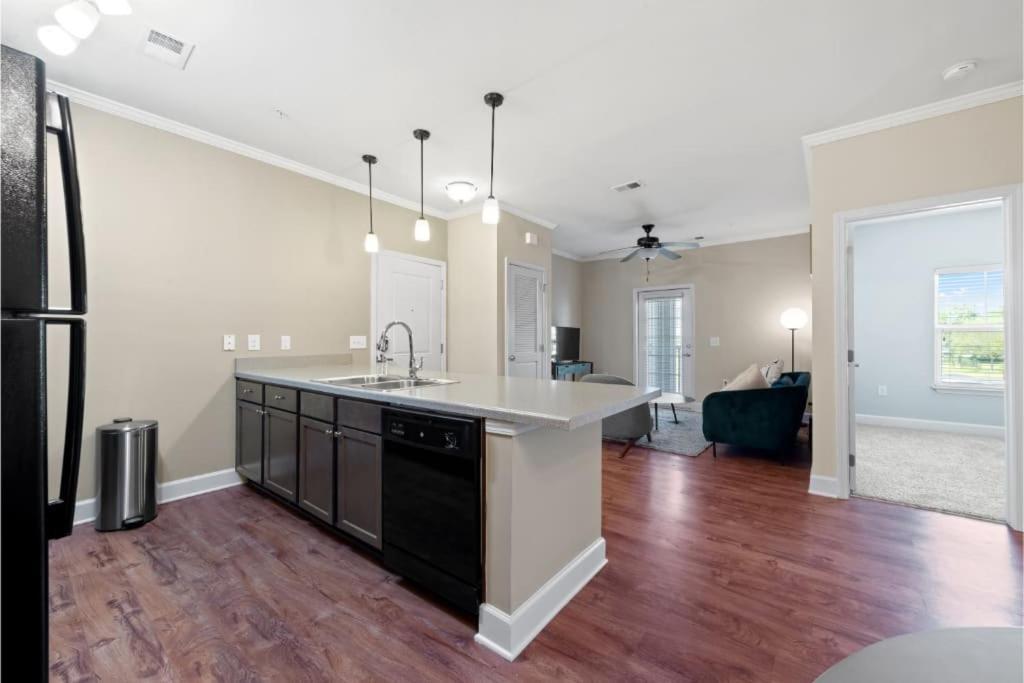 Viagem Perfect 1Br With Balcony Pool And Gym Appartement Myrtle Beach Buitenkant foto